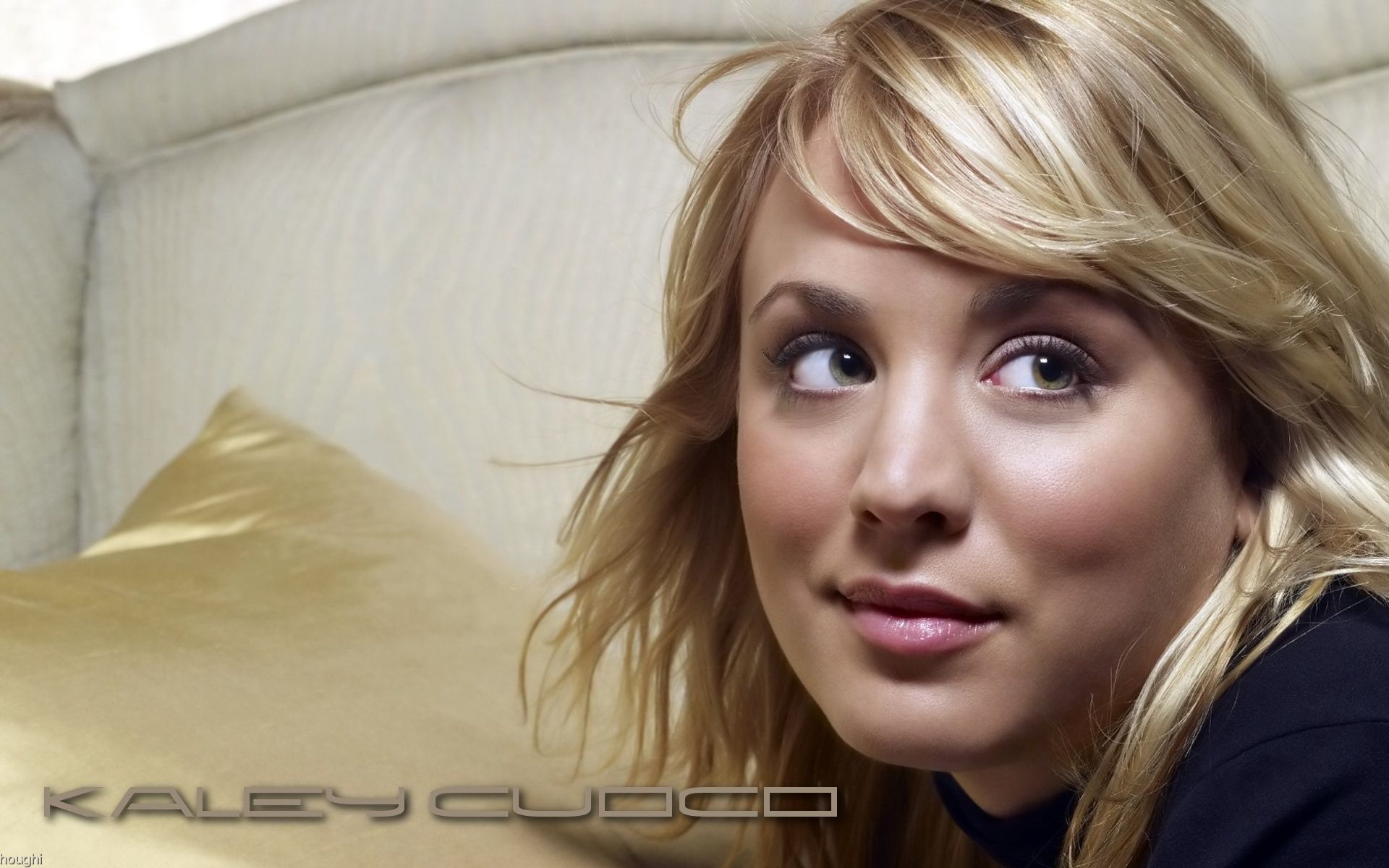 1080p Kaley Cuoco - HD Wallpaper 