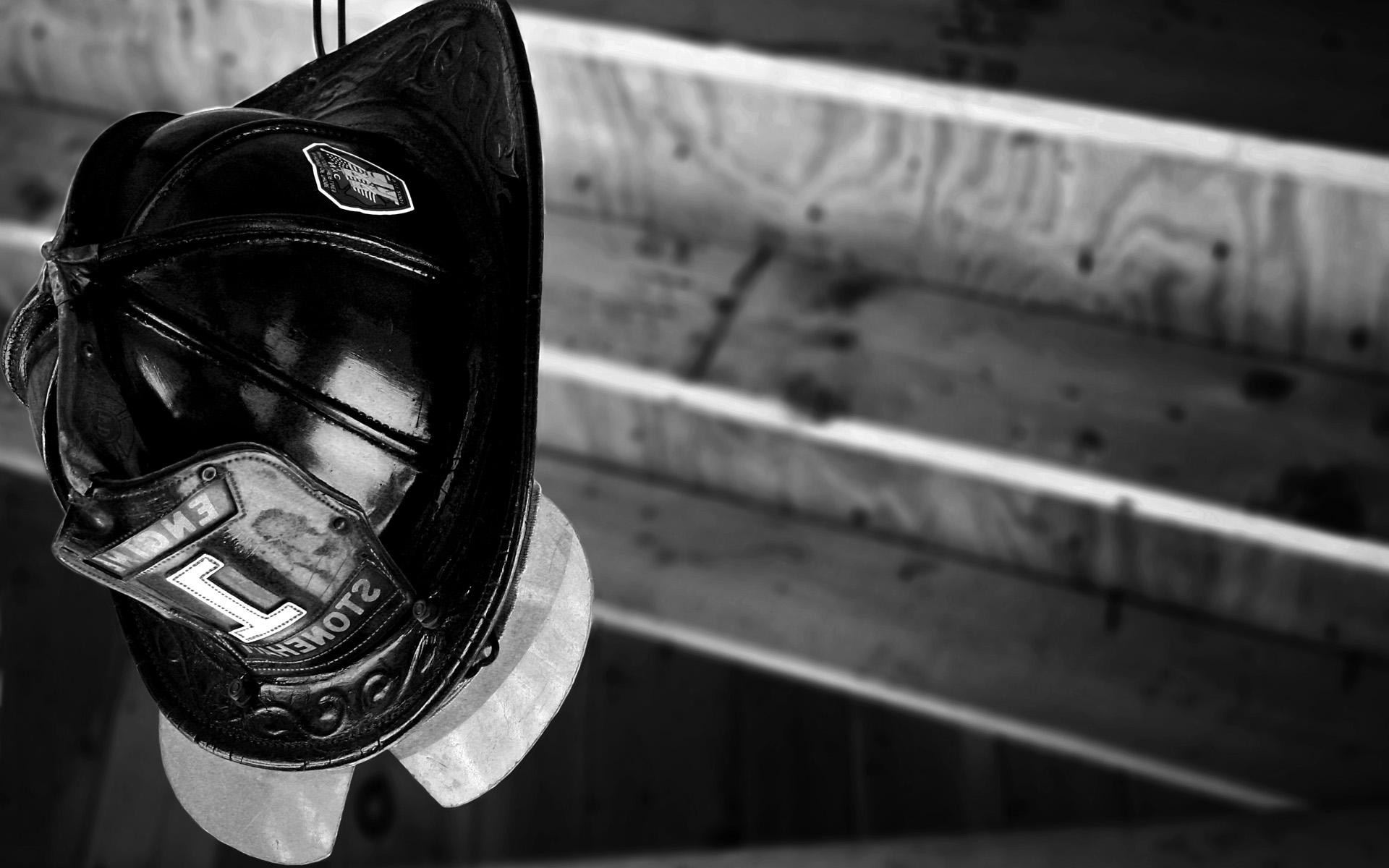 Download Wallpapers, Download Firefighter Black - Firefighter Wallpaper Black And White - HD Wallpaper 