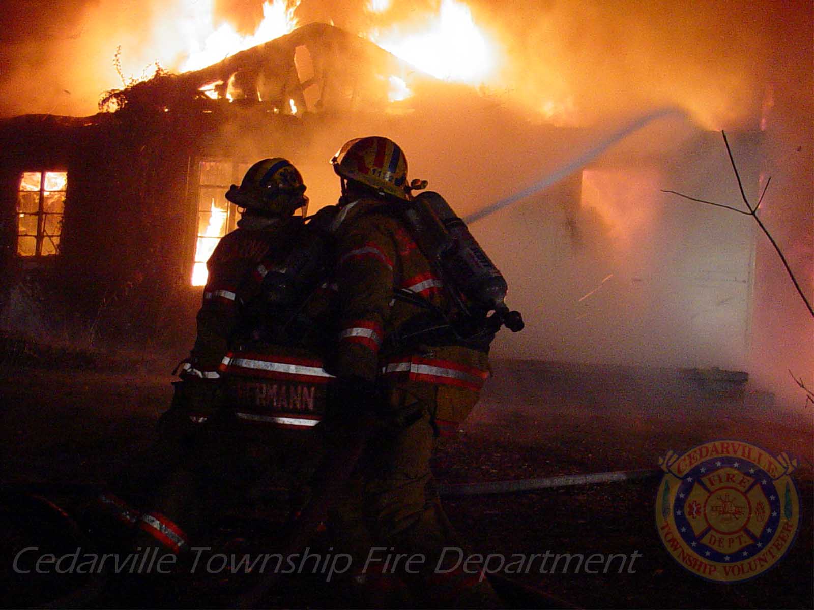 Firefighter - HD Wallpaper 