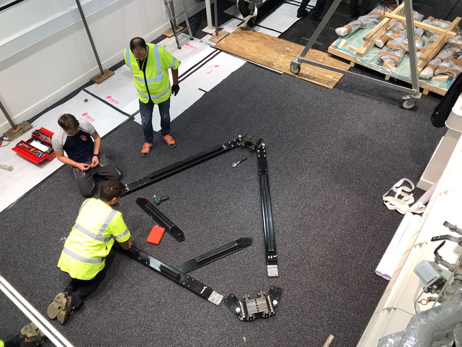 Floor - HD Wallpaper 