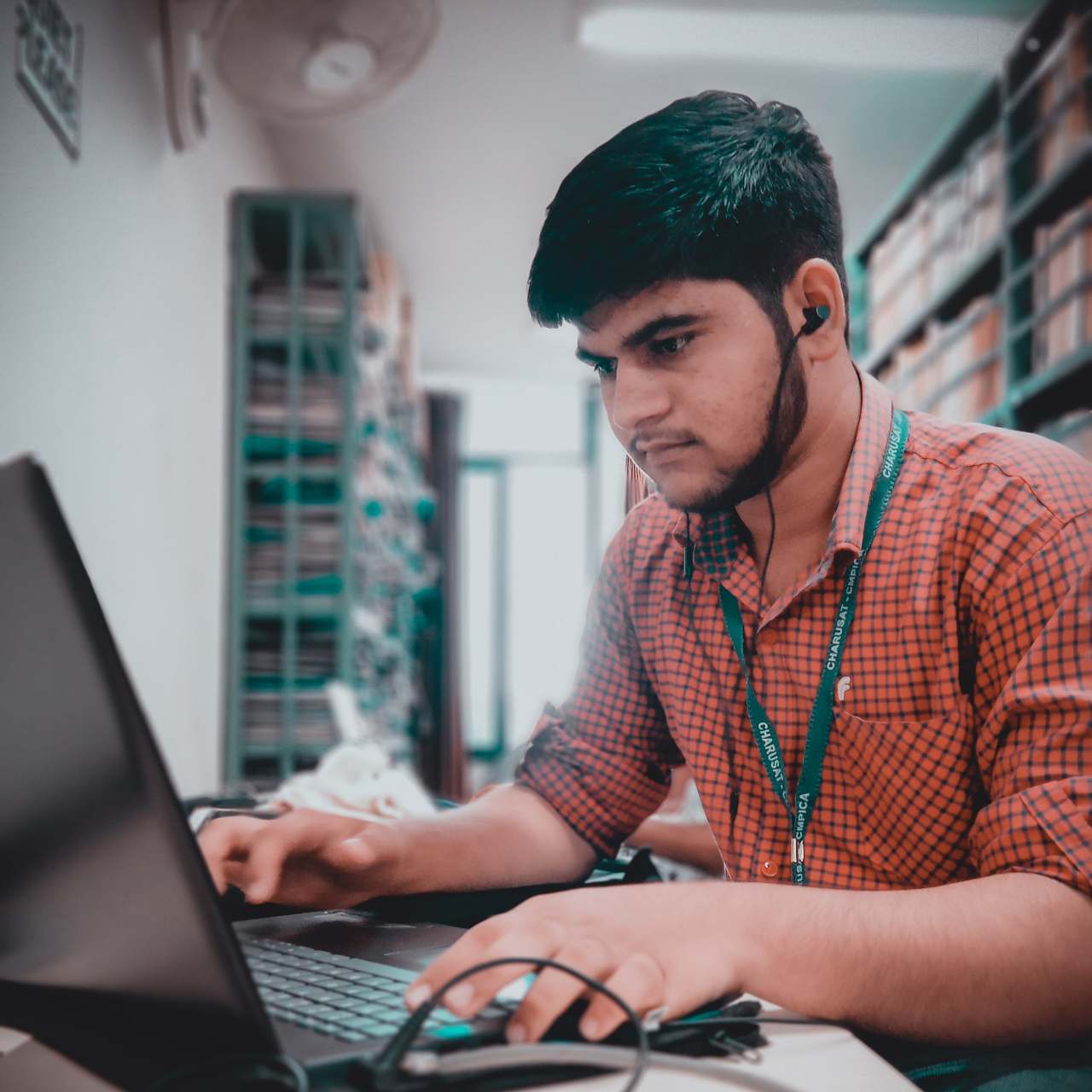 Work Hard
dream Big - Output Device - HD Wallpaper 