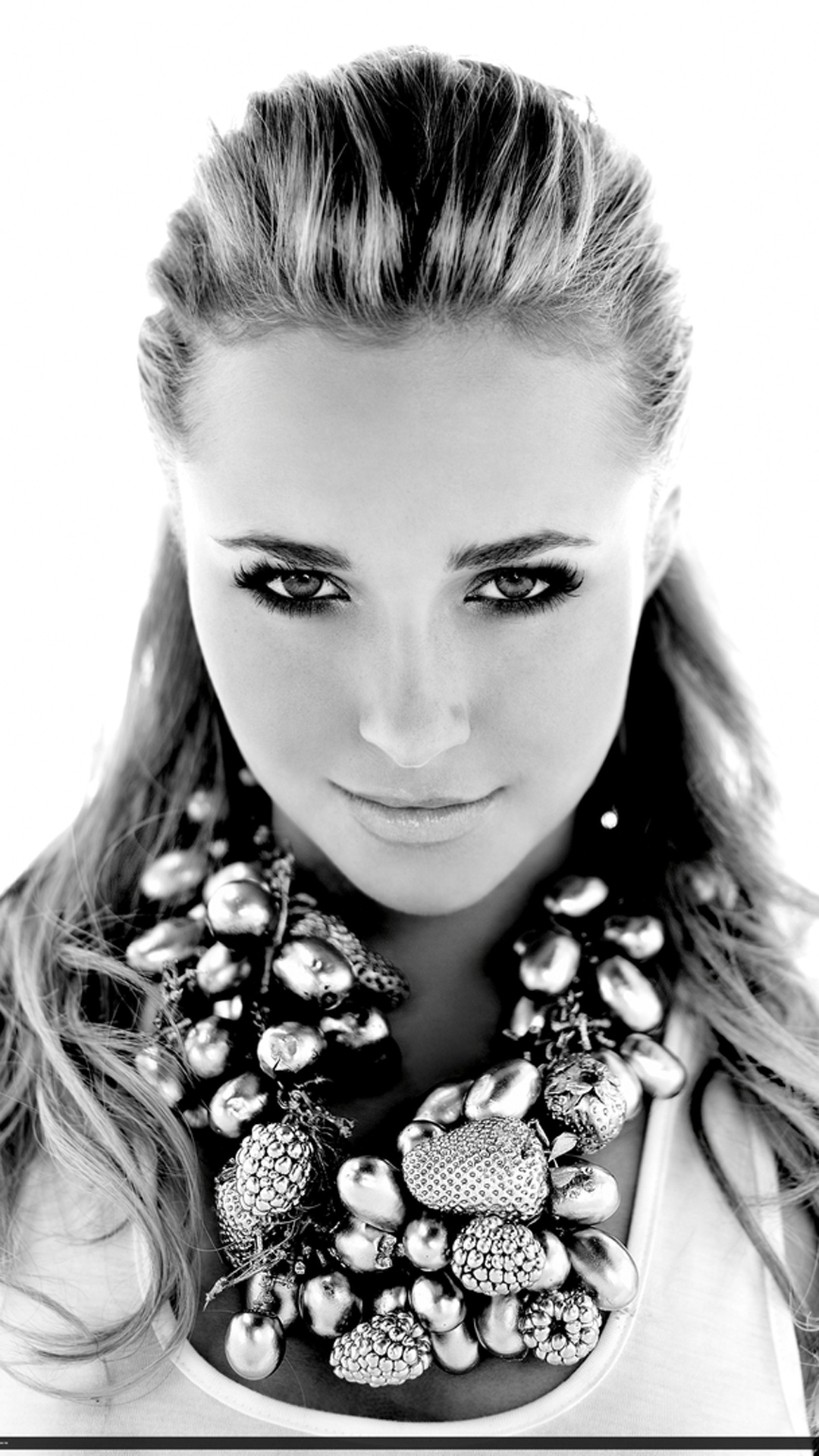 Cute Hayden Panettiere Htc One Wallpaper - Hayden Panettiere Black And White - HD Wallpaper 