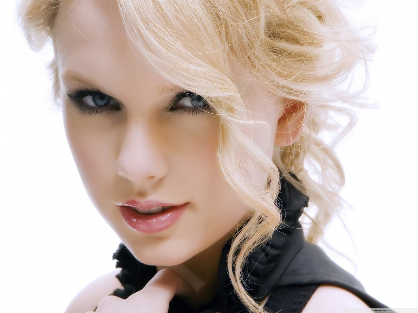 Hd Pics Of Taylor Swift - HD Wallpaper 