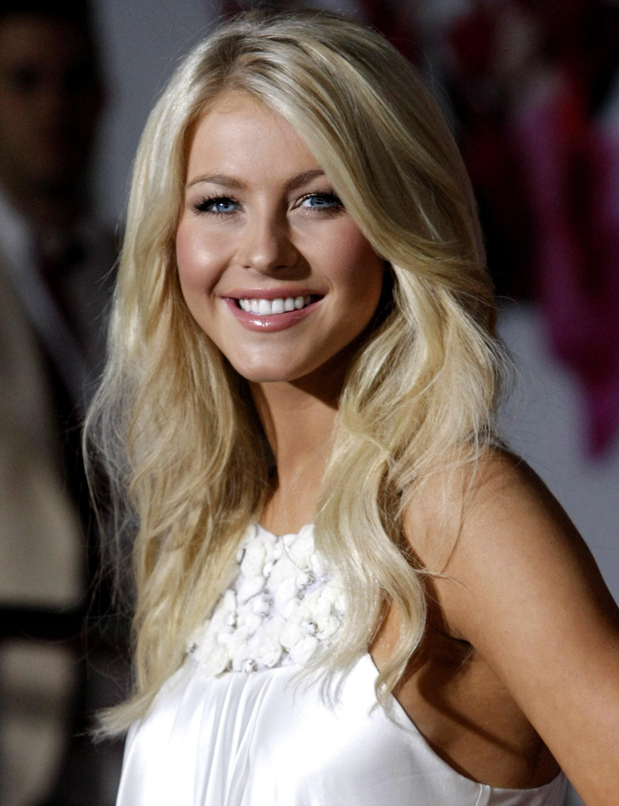 Julianne Hough Iphone Wallpapers - Julianne Hough - HD Wallpaper 