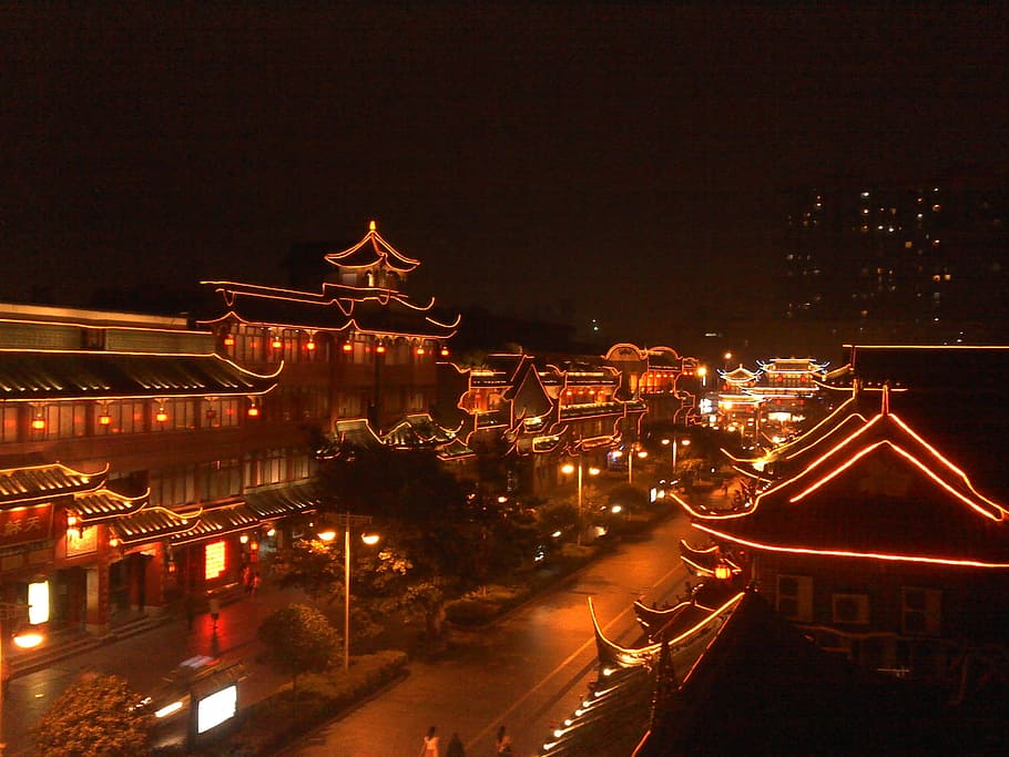 Chengdu, House, Night View, Street, Illuminated, Building - Chengdu - HD Wallpaper 