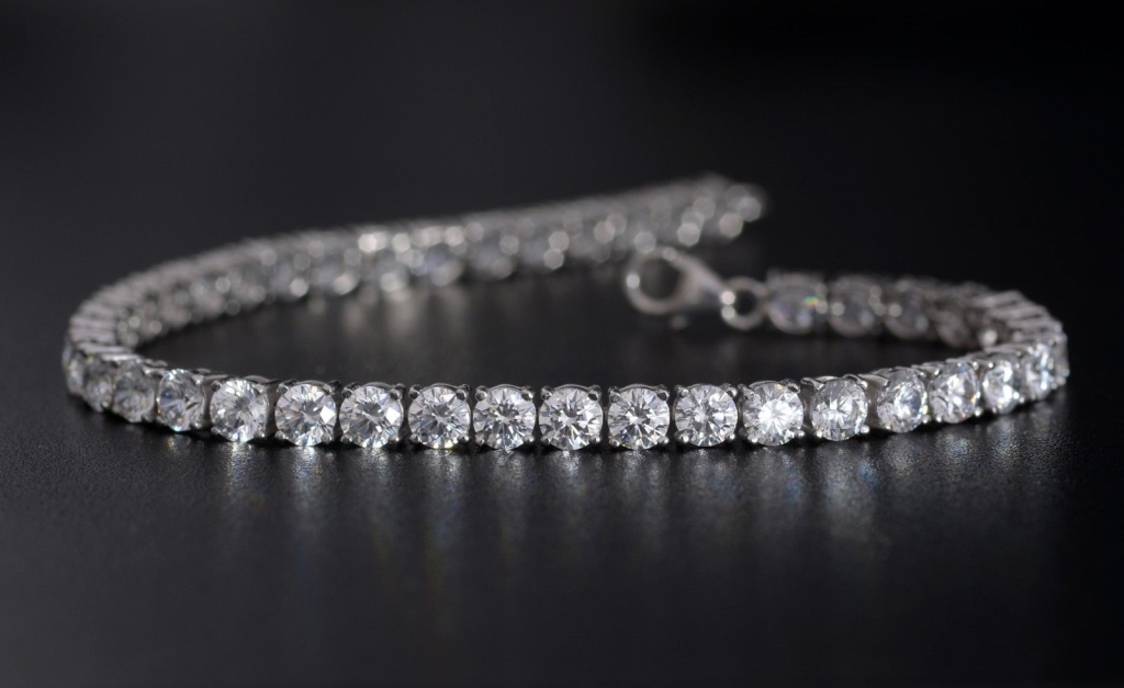 Austrian Swarovski Crystal - High Quality Swarovski Zirconia Jewellery - HD Wallpaper 