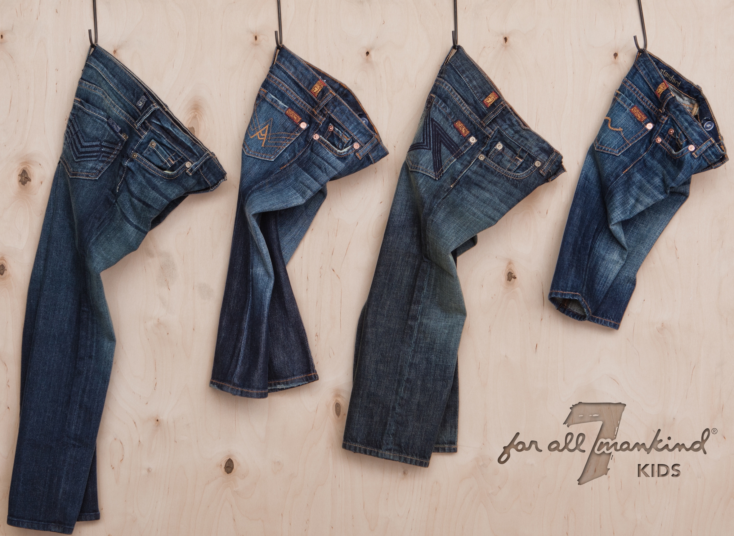 Jean Jacket Outfits For Women Top 10 Most Favorite - 7 For All Mankind - HD Wallpaper 