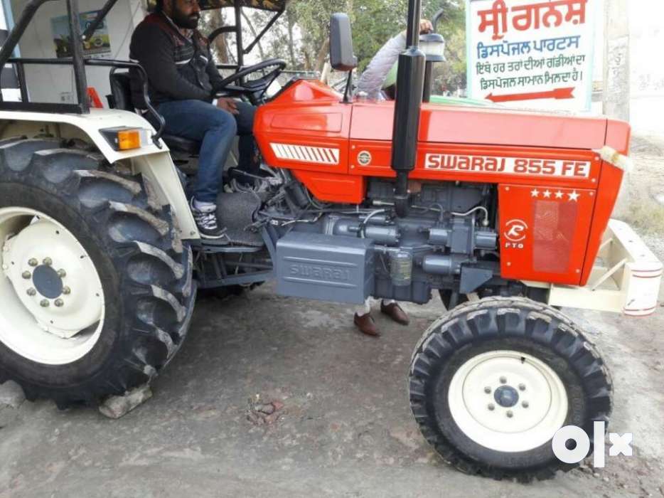 Tractor - HD Wallpaper 