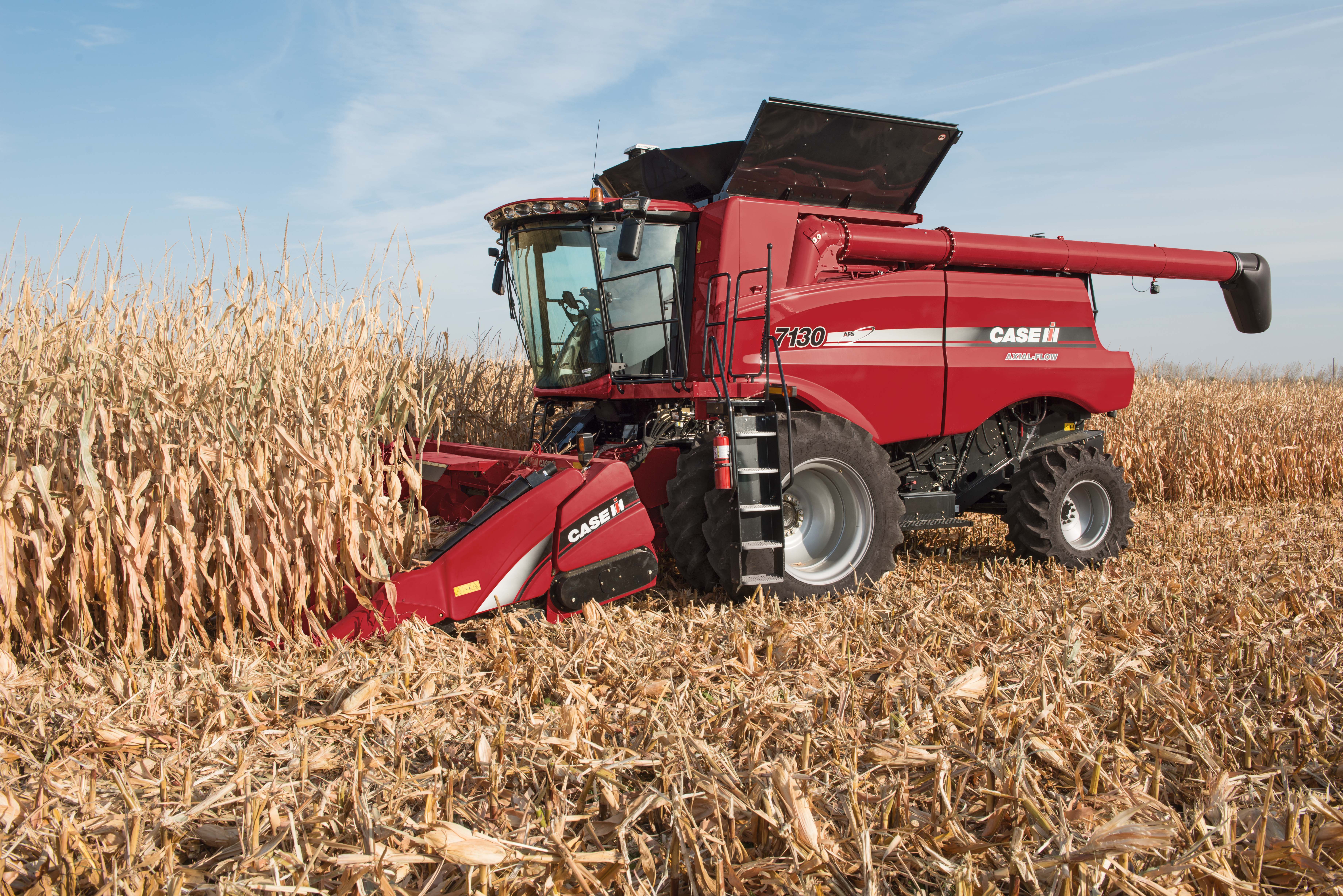 Images Of Combine - 2015 Case Ih Combine Harvesting Corn - HD Wallpaper 