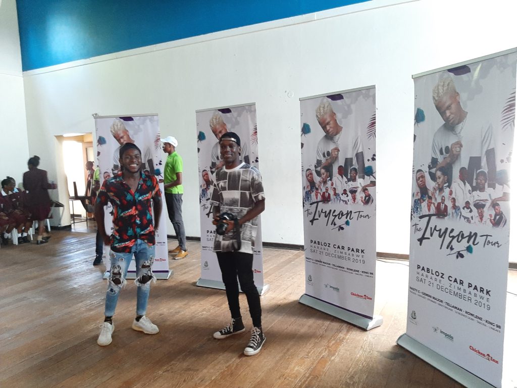 Vernissage - HD Wallpaper 