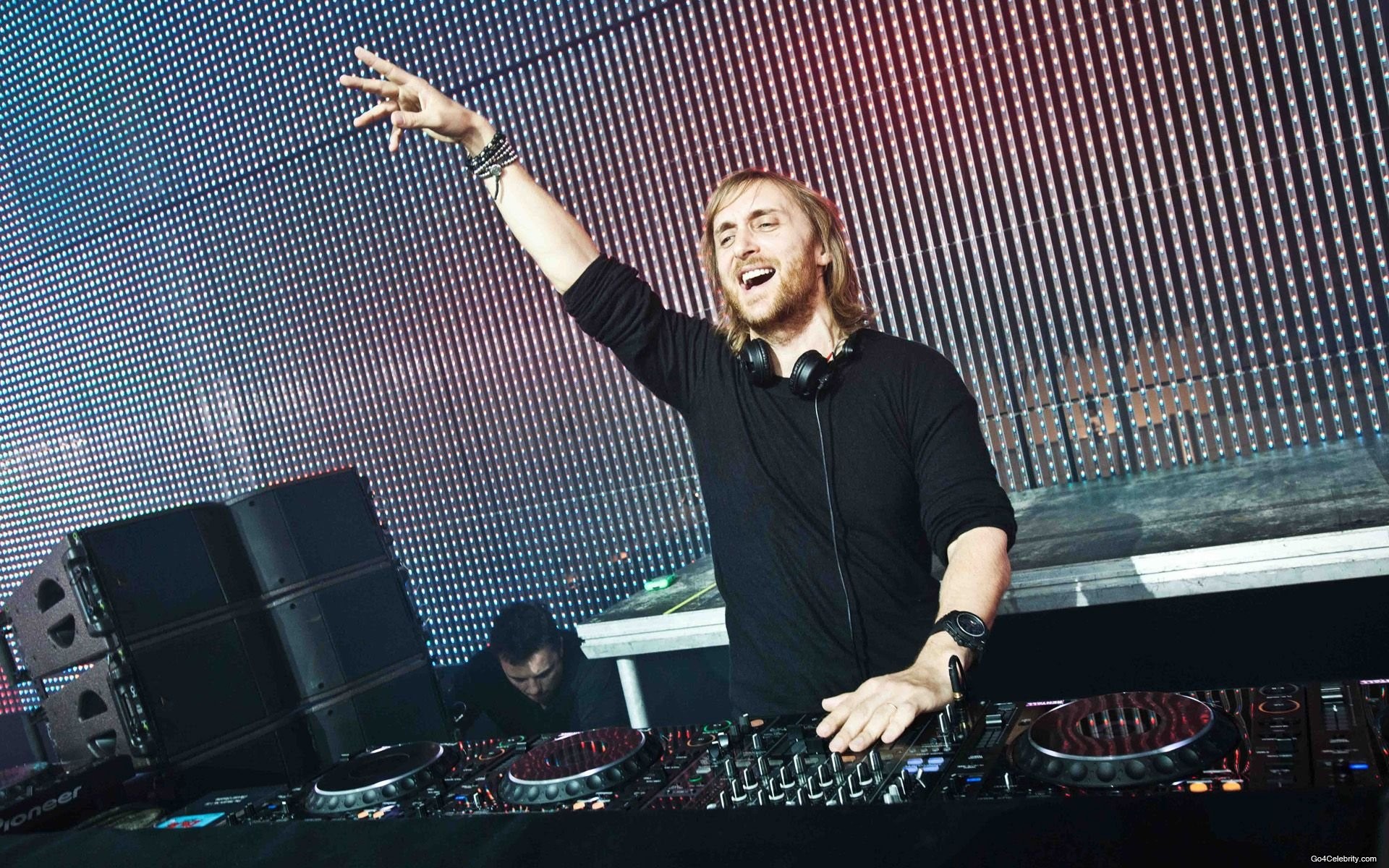 David Guetta Dj - HD Wallpaper 
