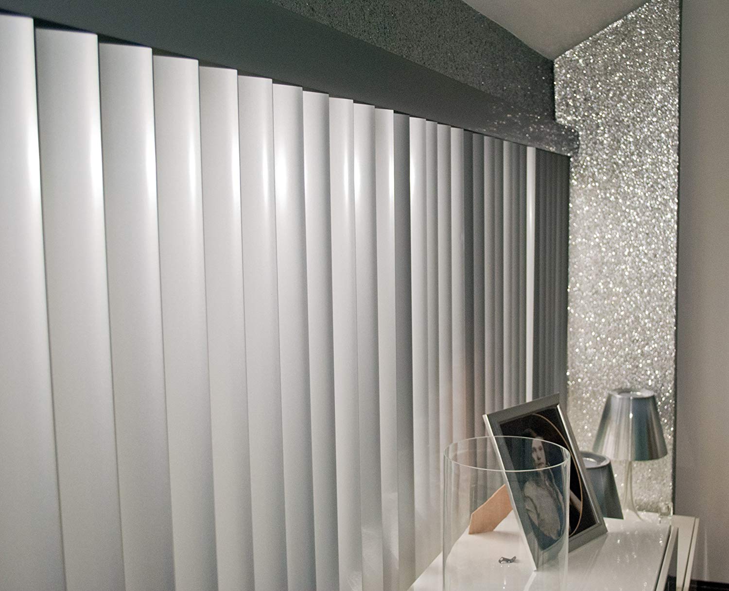 Glitter Wallpaper - Window Covering - HD Wallpaper 