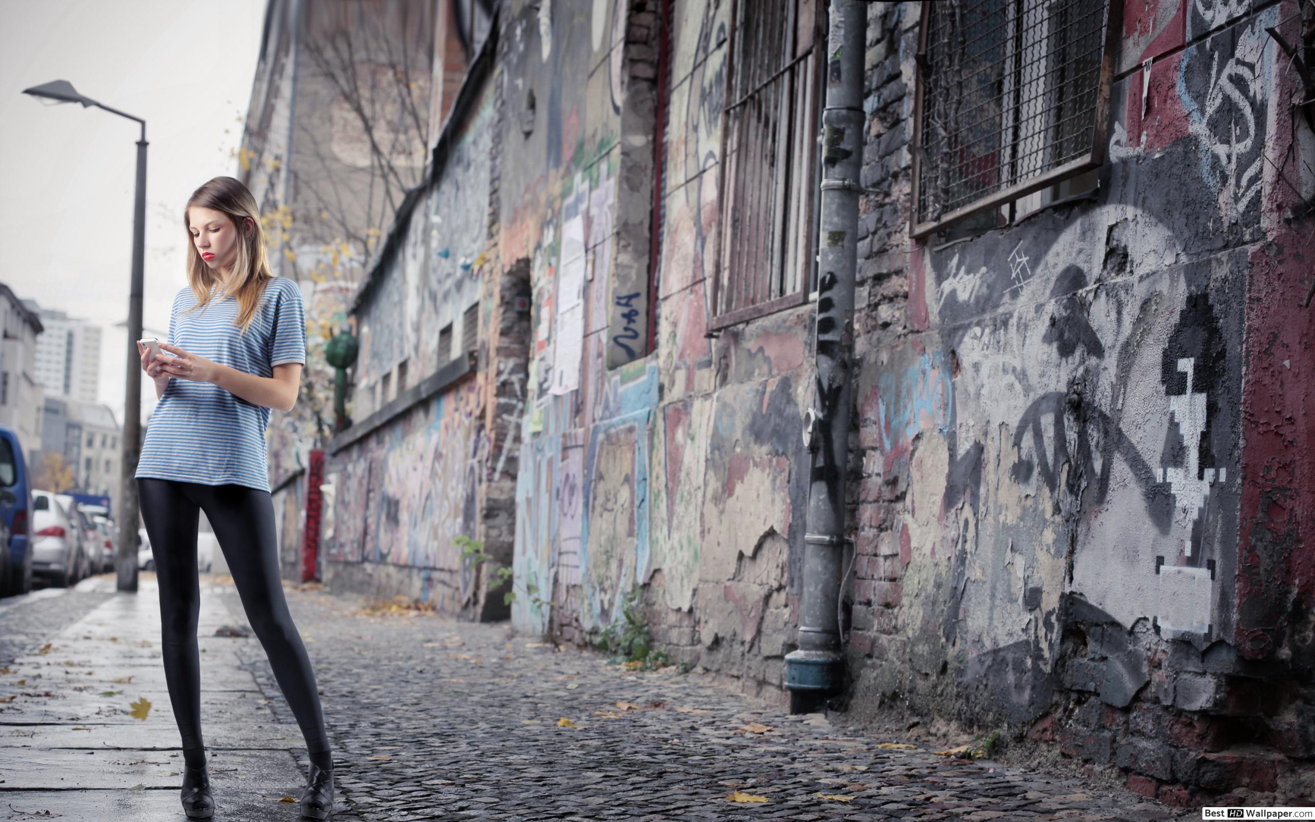 Street Girl - HD Wallpaper 