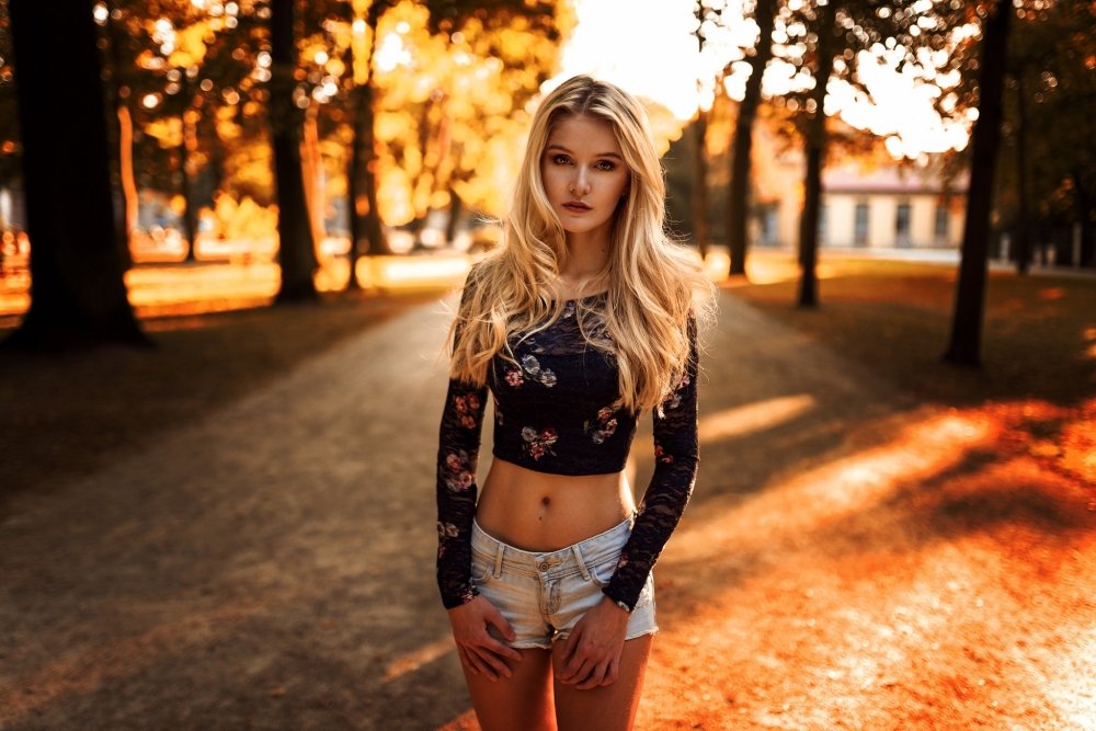 Blonde, Crop Top, Trees, Model, Women - HD Wallpaper 