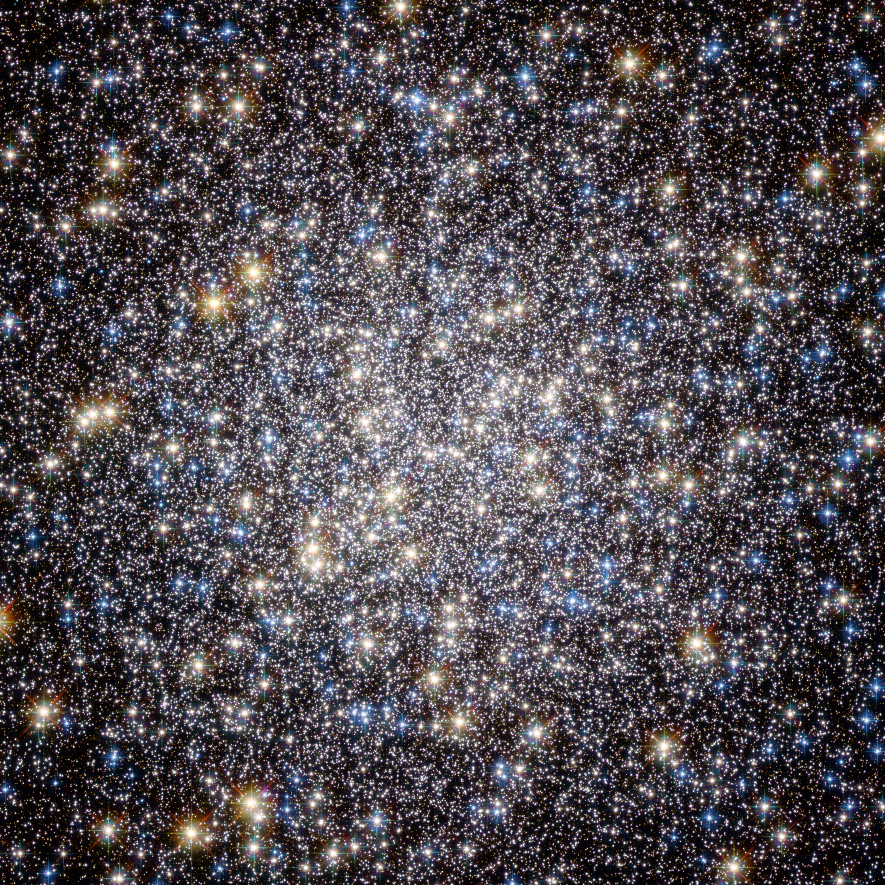 M13 Cluster - HD Wallpaper 