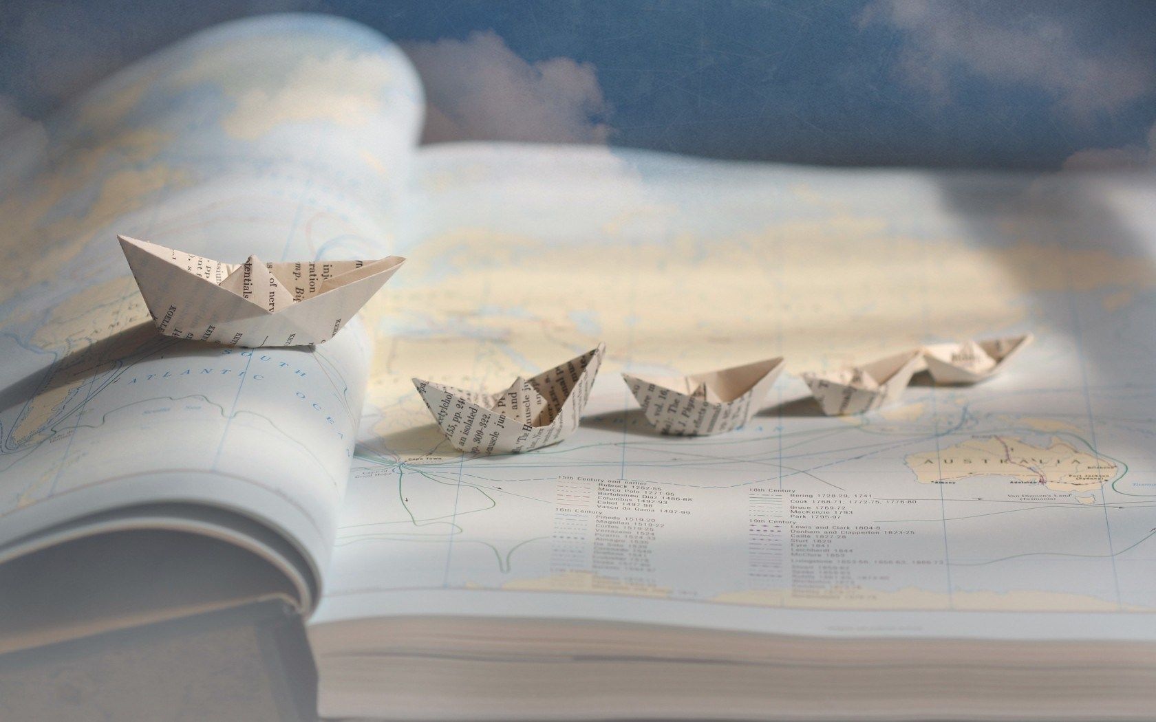 Ships Origami Atlas Hd Wallpaper Top Wallpapers - 3d Paper Boat Art - HD Wallpaper 