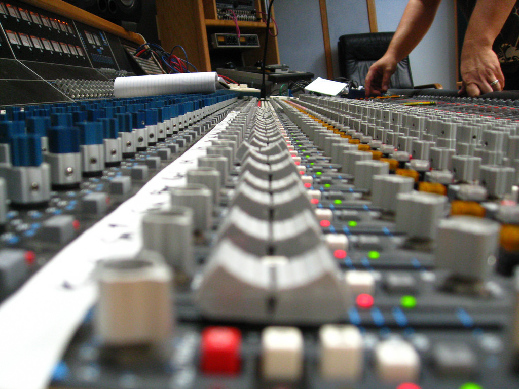 Electronics - HD Wallpaper 