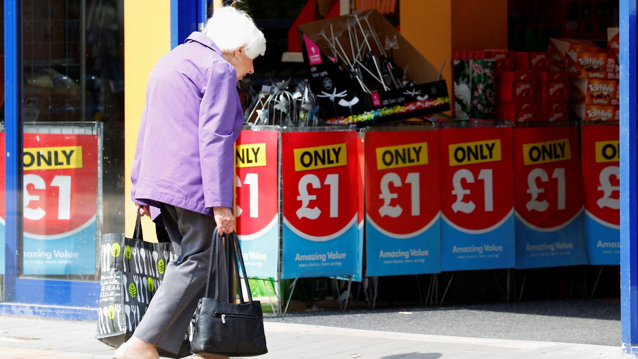 Hand Luggage - HD Wallpaper 