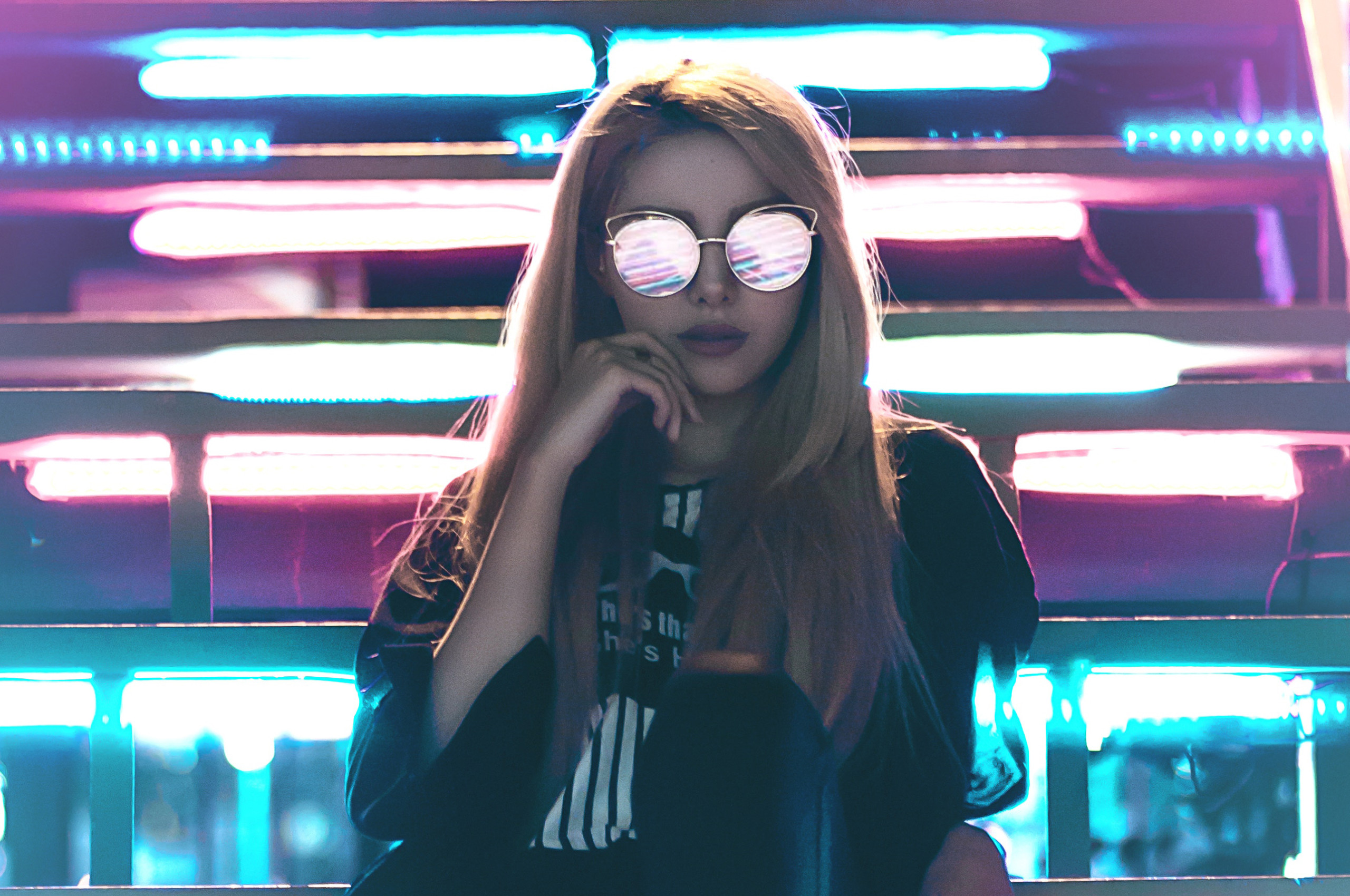 Neon Girl - HD Wallpaper 