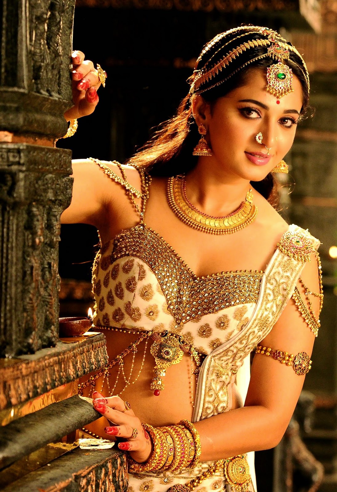 Anushka Shetty Hd Bahubali - HD Wallpaper 