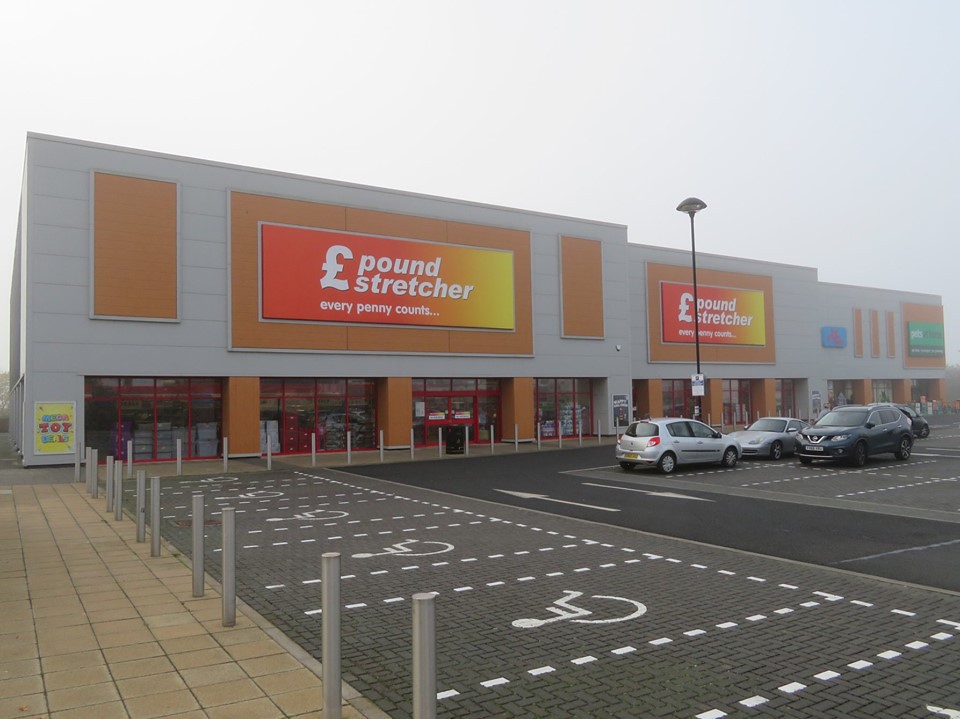 Parking Lot - HD Wallpaper 