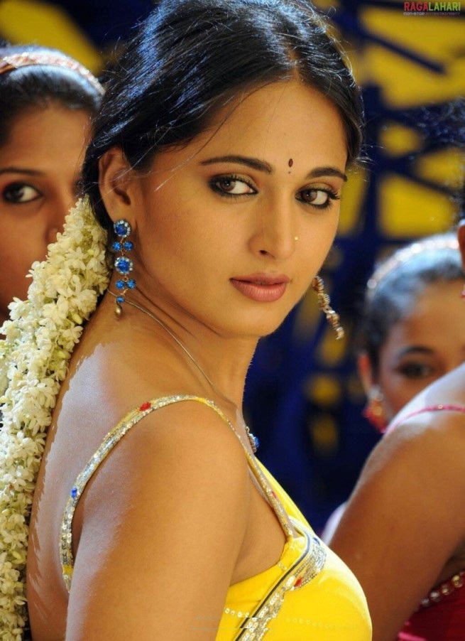 South Indian Film Actress - HD Wallpaper 