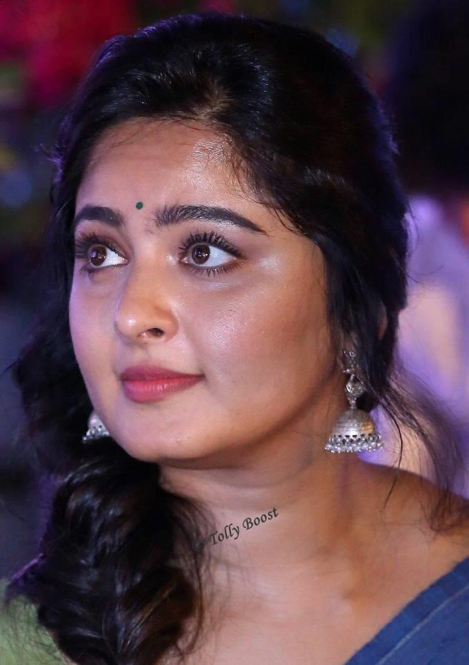 Anushka Shetty Hot 2018 - HD Wallpaper 
