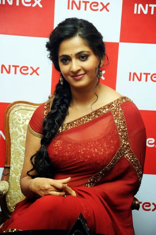Anushka Shetty Hot Latest - HD Wallpaper 