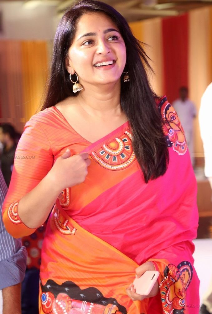 Anushka Shetty New Hd Wallpapers & High Definition - Anushka Shetty Saree Images Hd - HD Wallpaper 