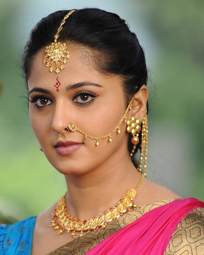 Bahubali 2 Anushka Shetty - HD Wallpaper 