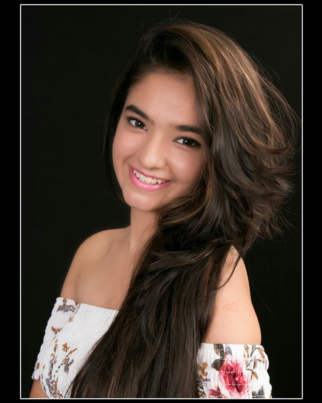 Anuskha Sen Hd Image - Anushka Sen Photos Download - HD Wallpaper 