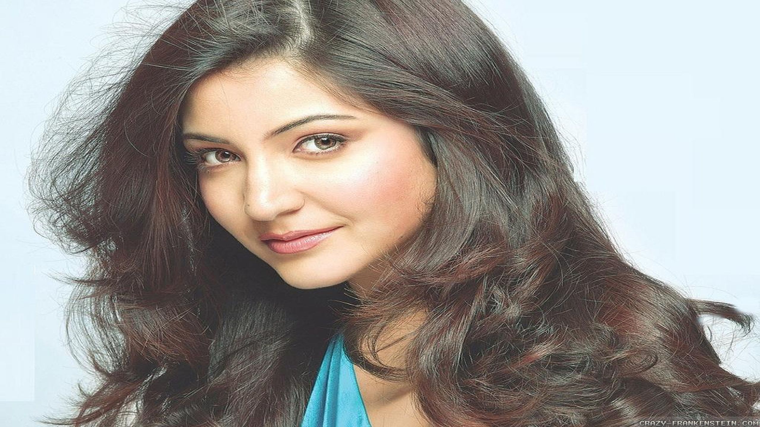 Anushka Sharma Before The Movies - HD Wallpaper 