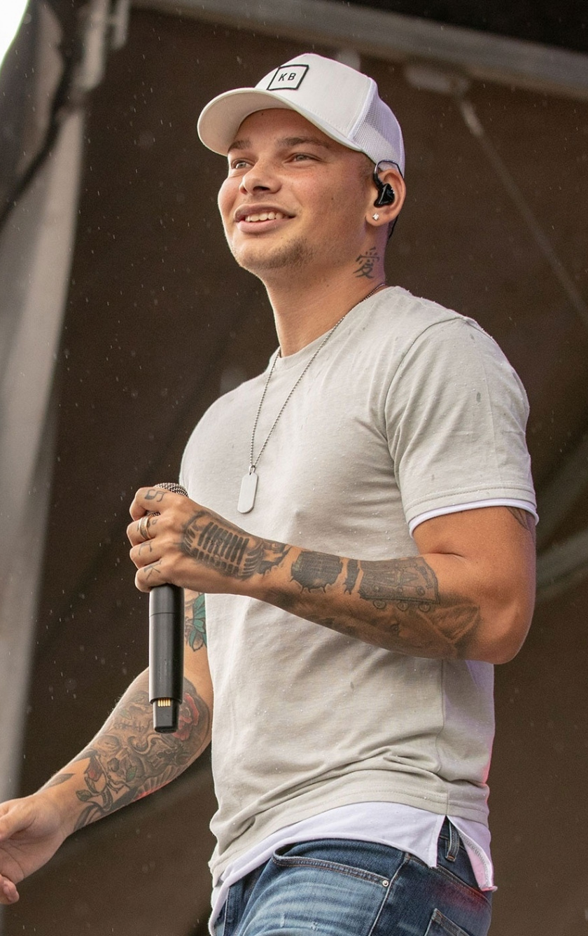 Celebrity, Singer, Live Event, Kane Brown, Wallpaper - Background Wallpaper Kane Brown - HD Wallpaper 