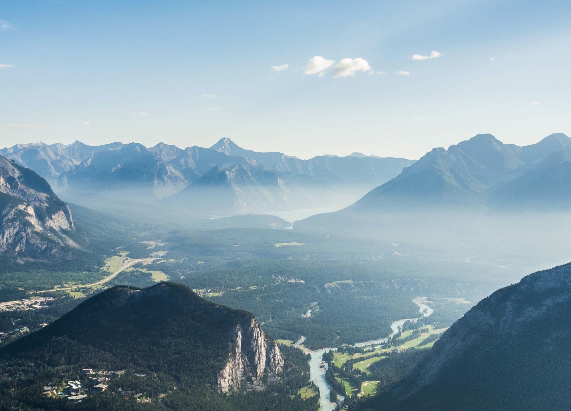 2000x1440, Breathtaking View - Tunnel Mountain - HD Wallpaper 