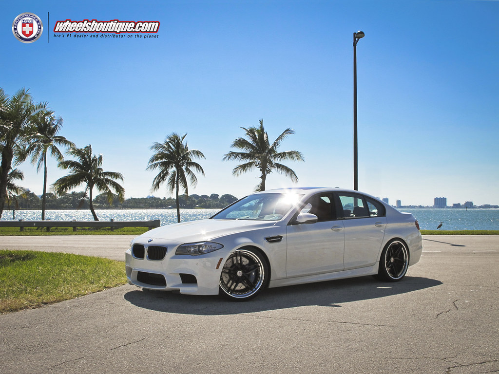 Bmw M5 - HD Wallpaper 