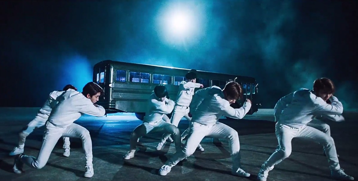 Stray Kids District 9 Mv - HD Wallpaper 