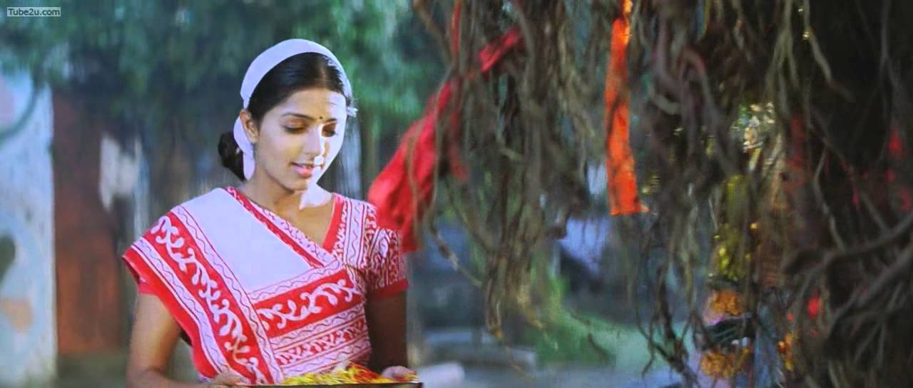 Bhumika Chawla In Tere Nam - HD Wallpaper 