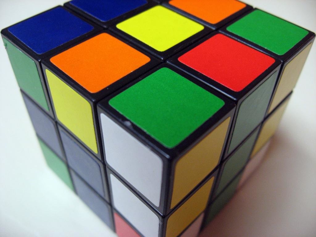 Free Download Rubik S Cube Background Id - Rubix Cube Close Up - HD Wallpaper 