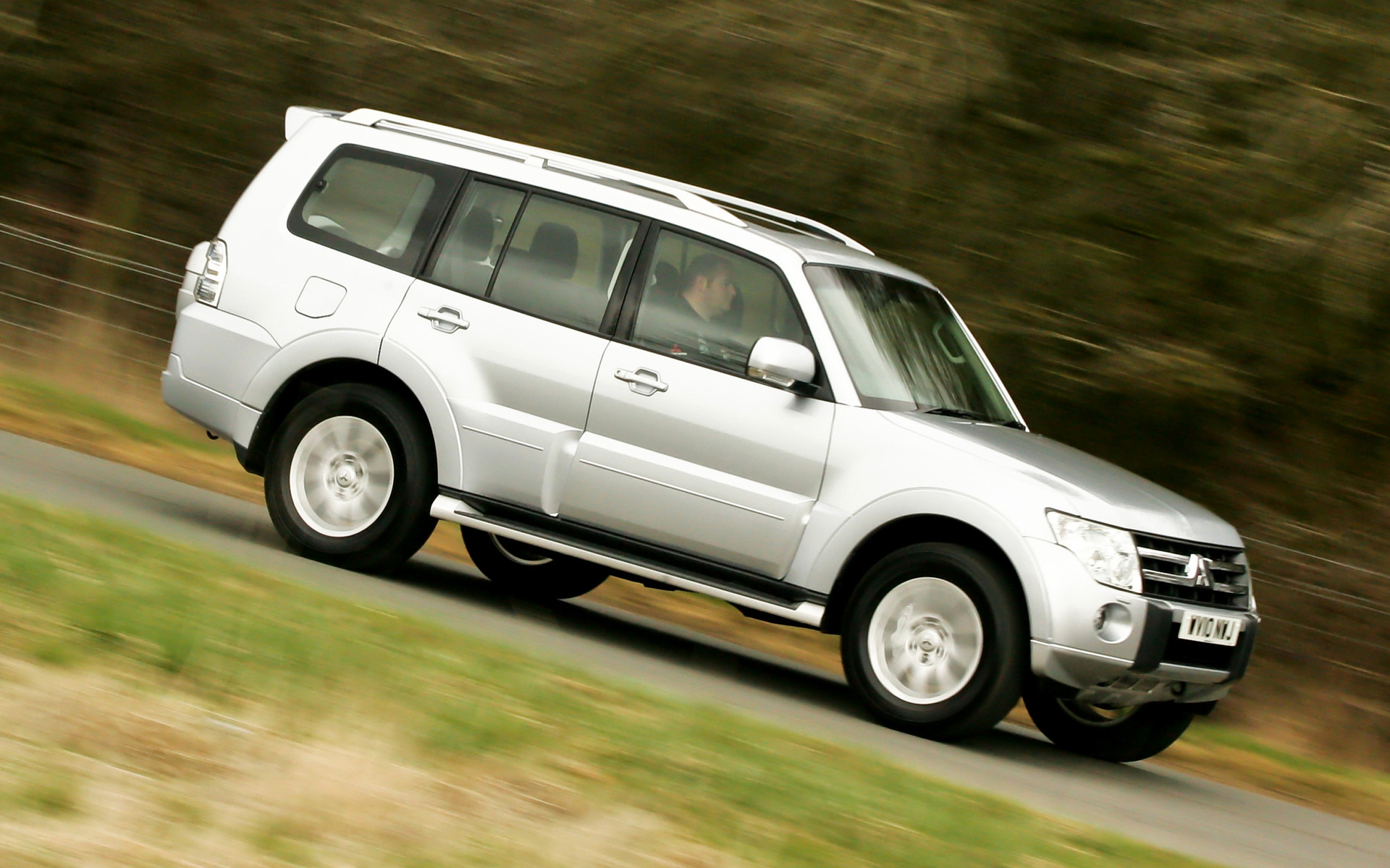 Mitsubishi Shogun Wallpaper Hd - Mitsubishi Pajero - HD Wallpaper 