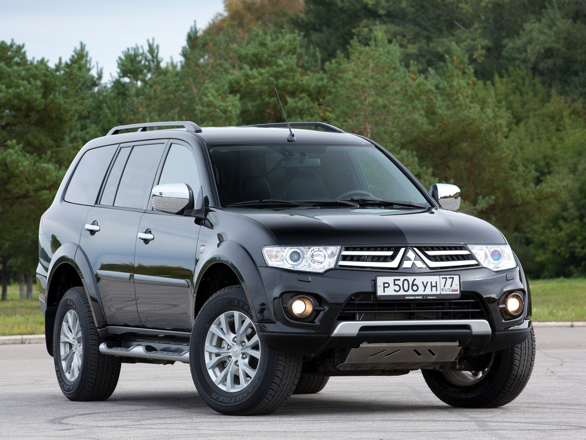 Mitsubishi Shogun Wallpaper Hd - Mitsubishi Pajero Sport 2014 - HD Wallpaper 