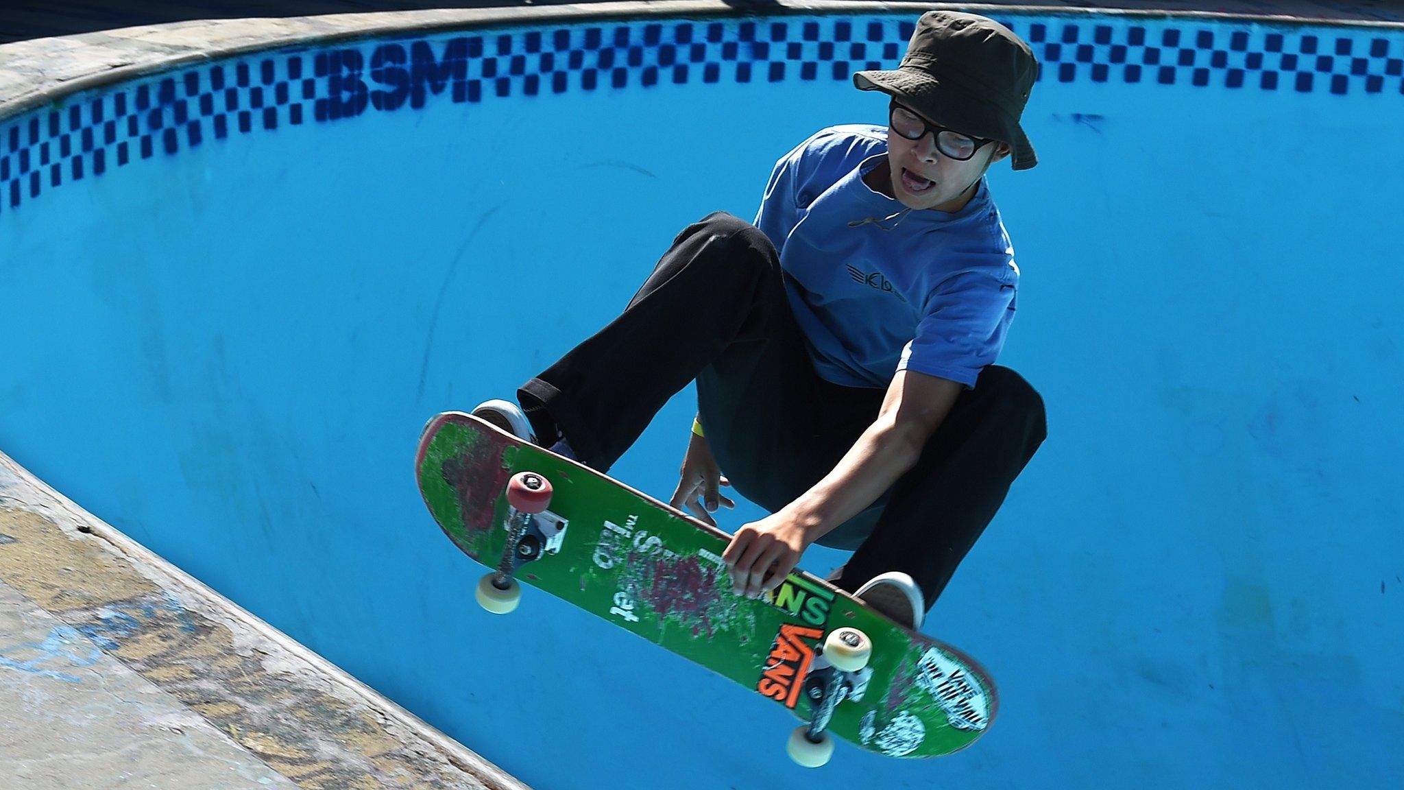 Skateboarder - HD Wallpaper 