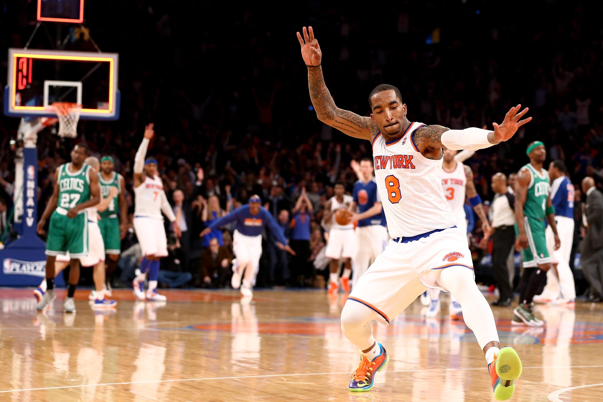 #kgjwgzg Jr Smith Wallpaper - Jr Smith Knicks Celebration - HD Wallpaper 