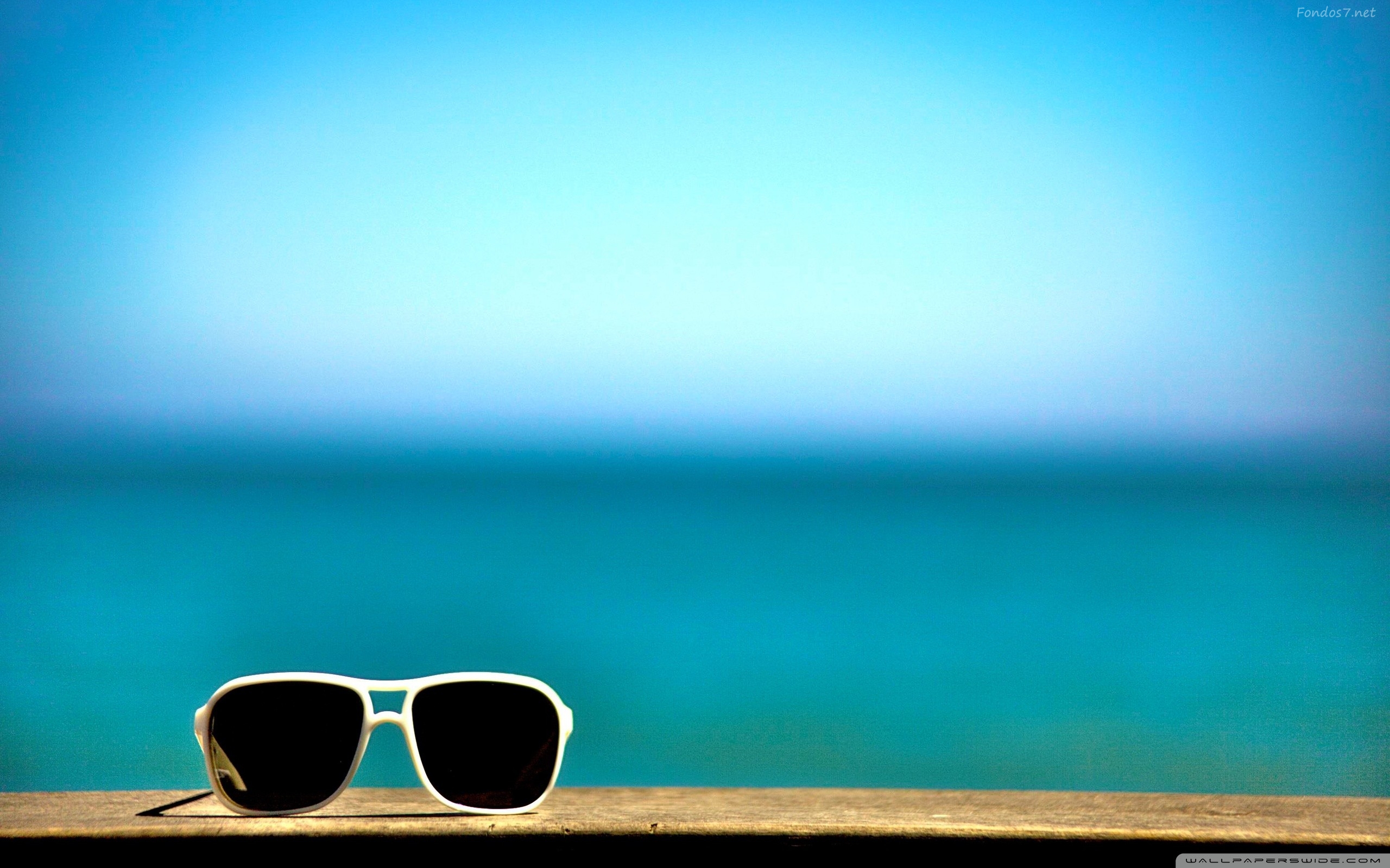 Blue, Summer, And Glasses Image - Summer Wallpaper 2560 - HD Wallpaper 