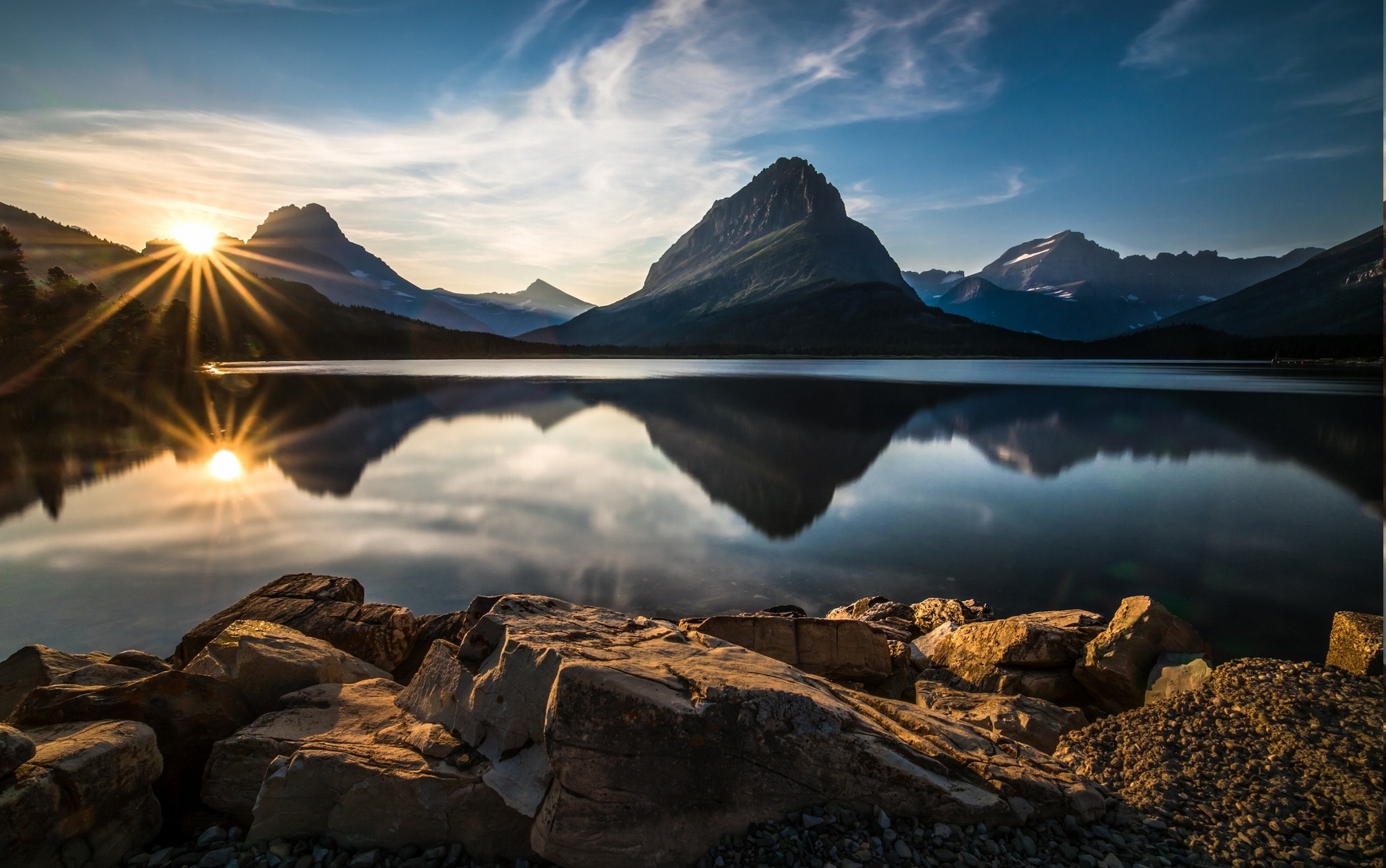 Water And Mountains Sunset - HD Wallpaper 