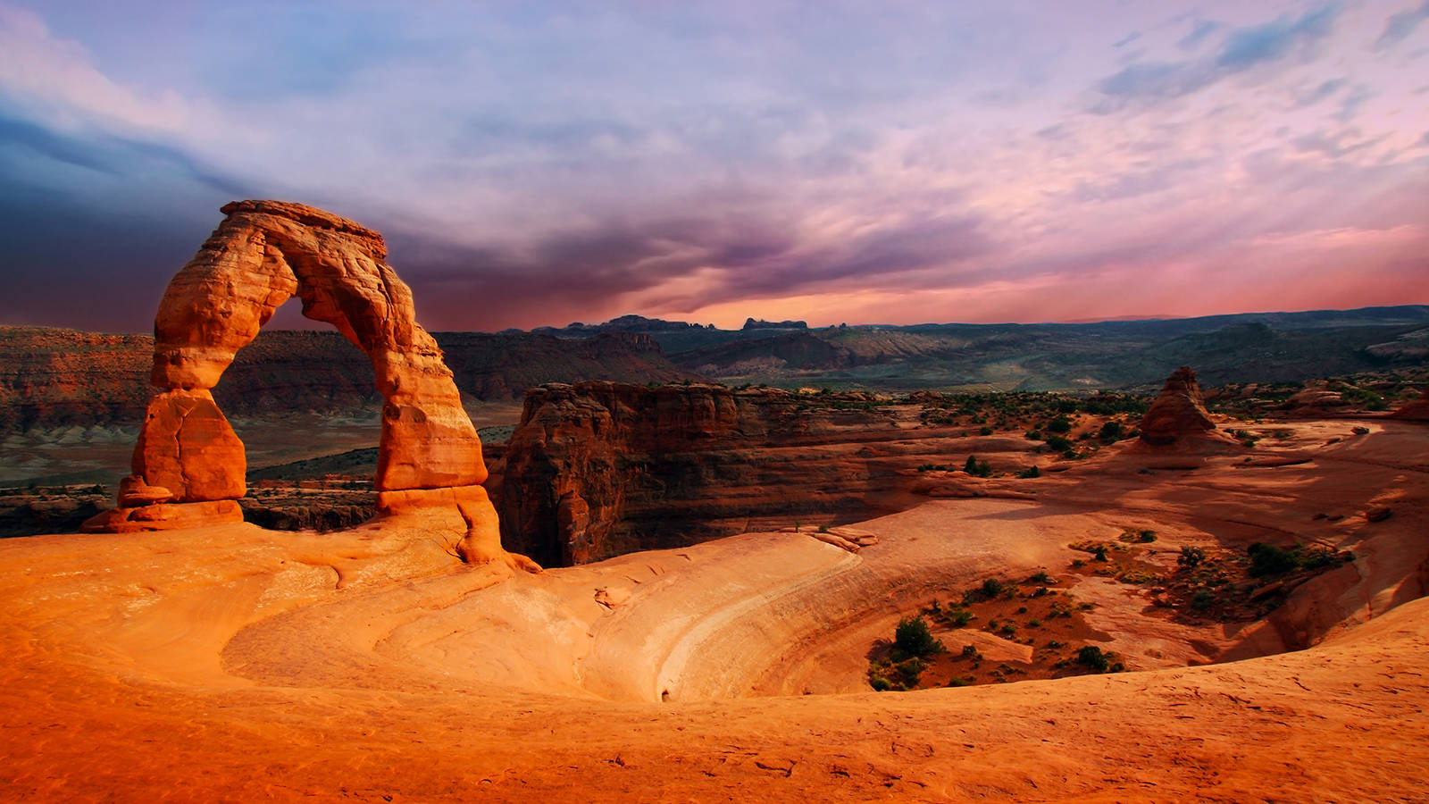 Arches National Park, Delicate Arch - HD Wallpaper 