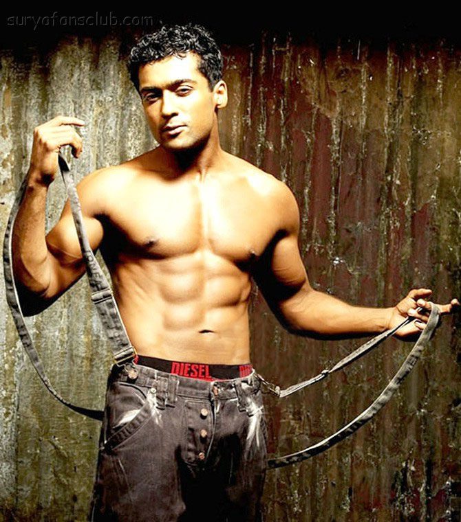 Vaaranam Aayiram Surya Six Pack - HD Wallpaper 