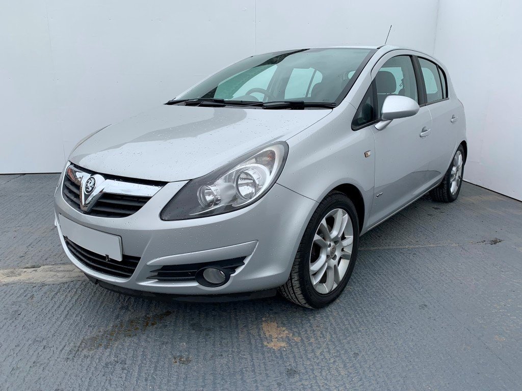 2013 Legacy 2.5 I Premium Sedan - HD Wallpaper 