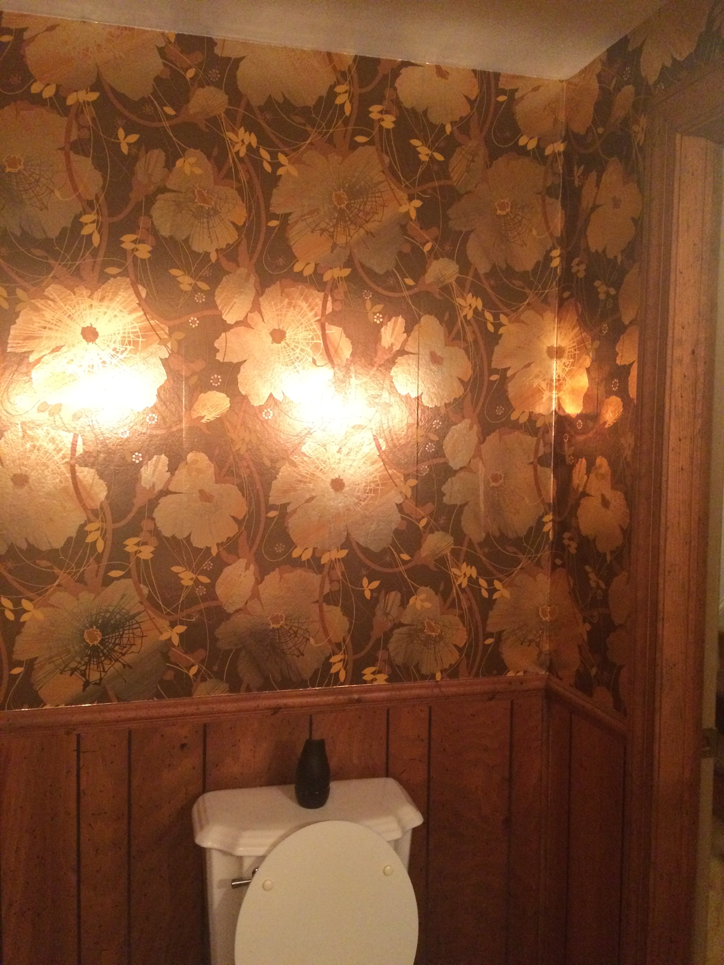 Half Bath Wallpaper - HD Wallpaper 