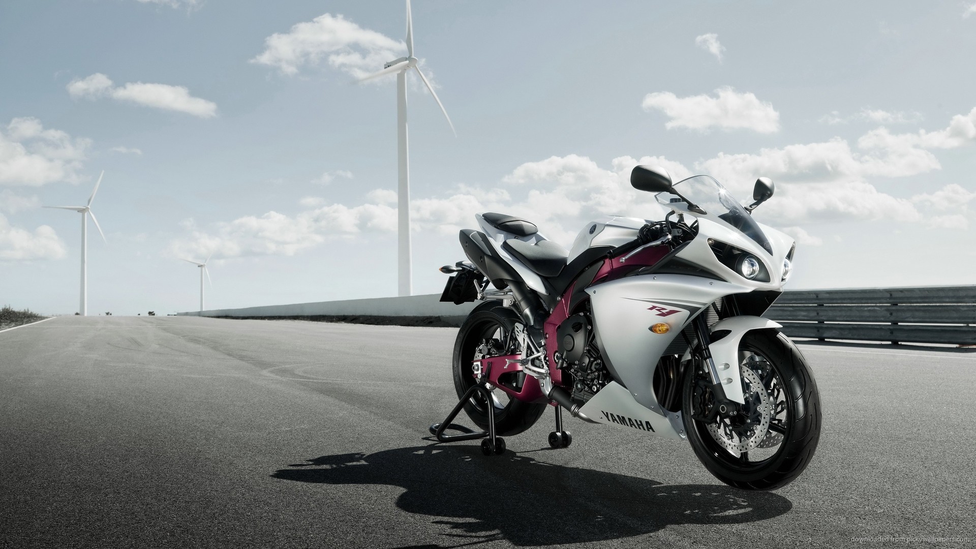 Yamaha R1 Wallpaper-7 - Yamaha Yzf R1 2010 - HD Wallpaper 