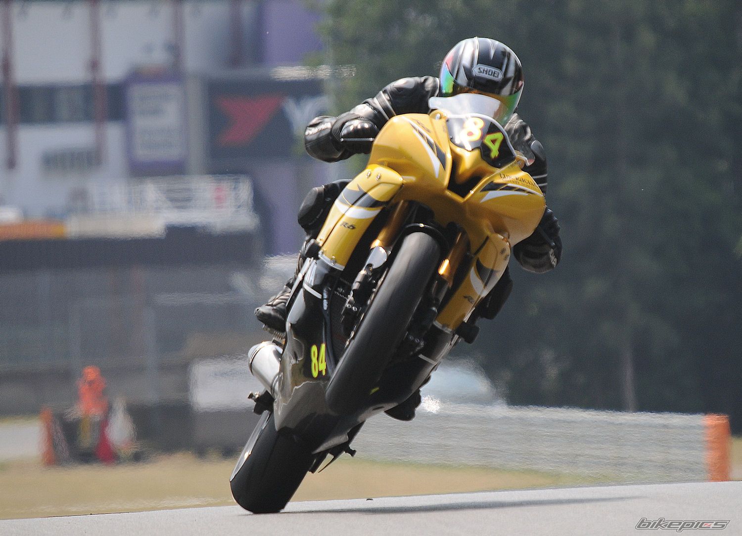 Yamaha R6 Sportbike Wheelie - Yamaha R6 Superbike Wallpaper Iphone - HD Wallpaper 
